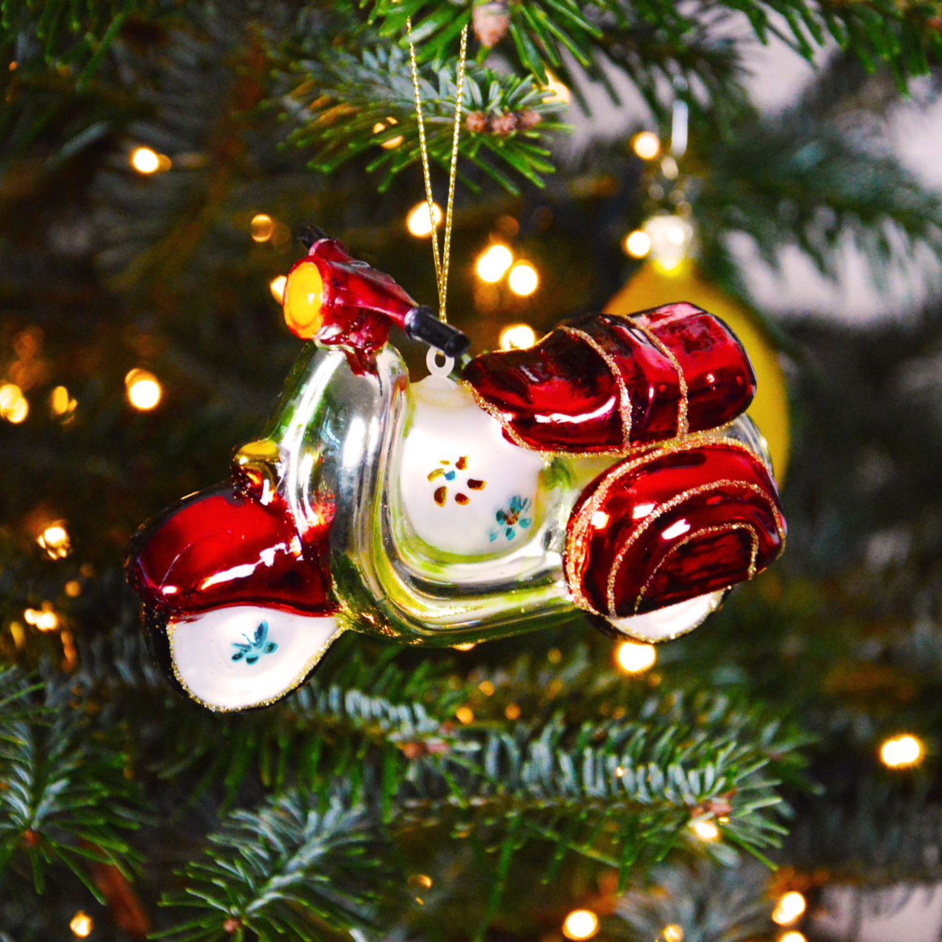 Scooter, rood, groen, geel, glas, kerstbal, kerstornament, kerstboom