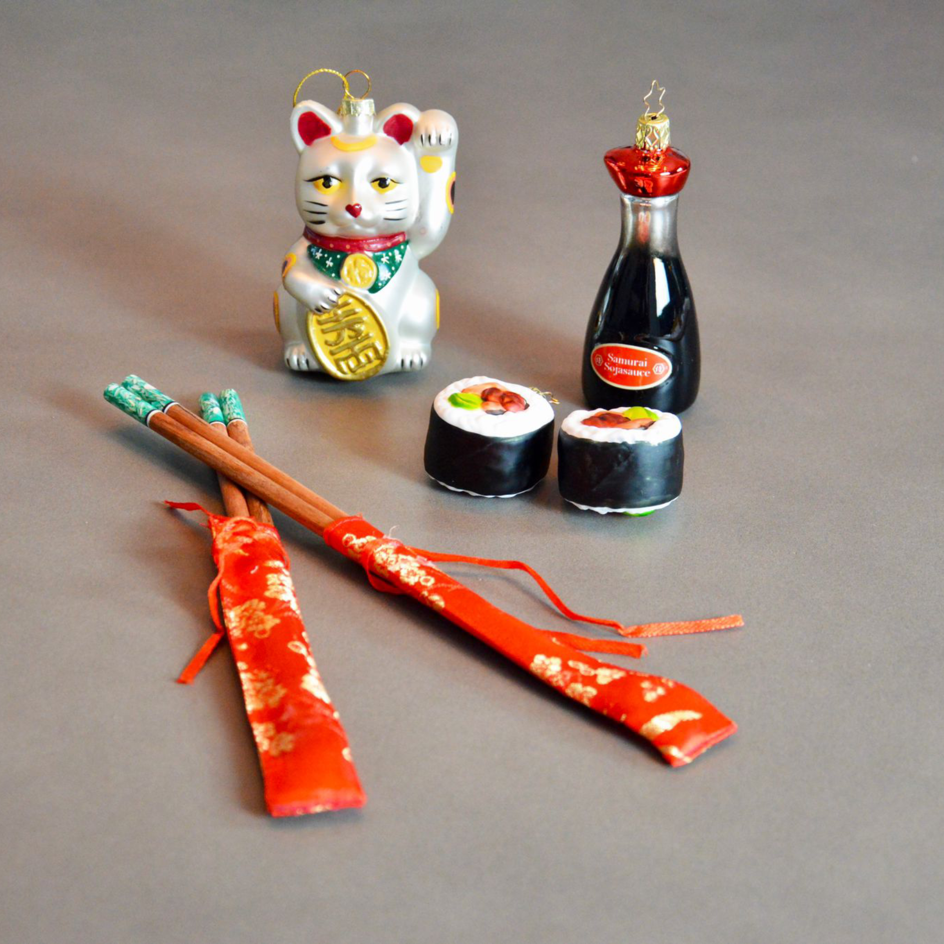 Sushi, kerstbal, glazen ornament, maki